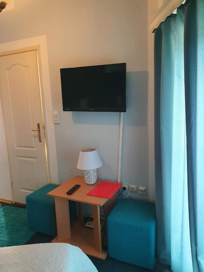 Motel Zoka Dvorovi Exteriör bild