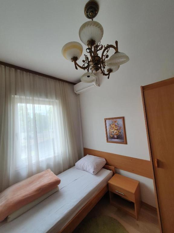 Motel Zoka Dvorovi Exteriör bild